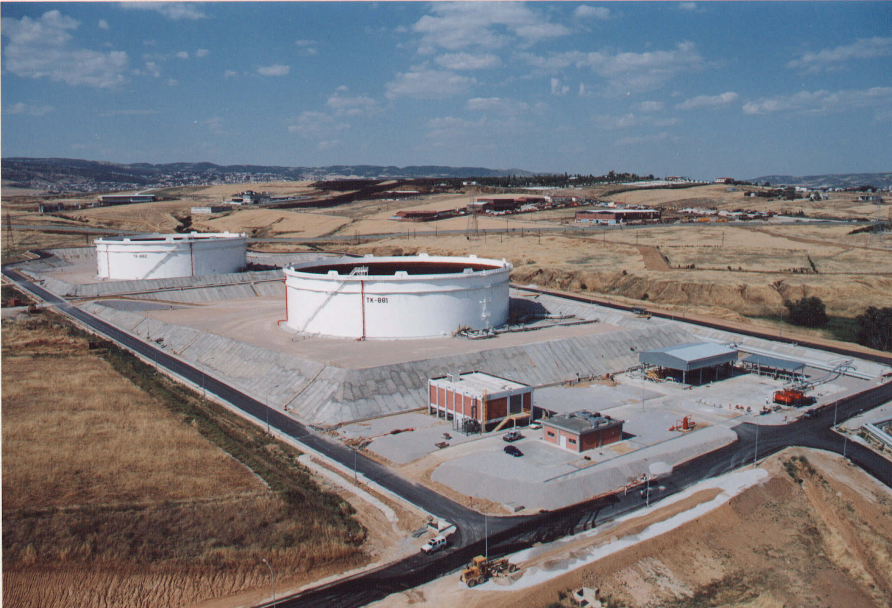 Supply and erection of two new crude 